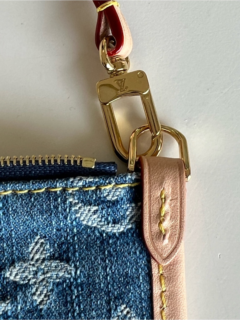 LOUIS VUITTON Monogram Denim Carryall MM Pochette Blue 💙 Like New - Picture 14 of 16